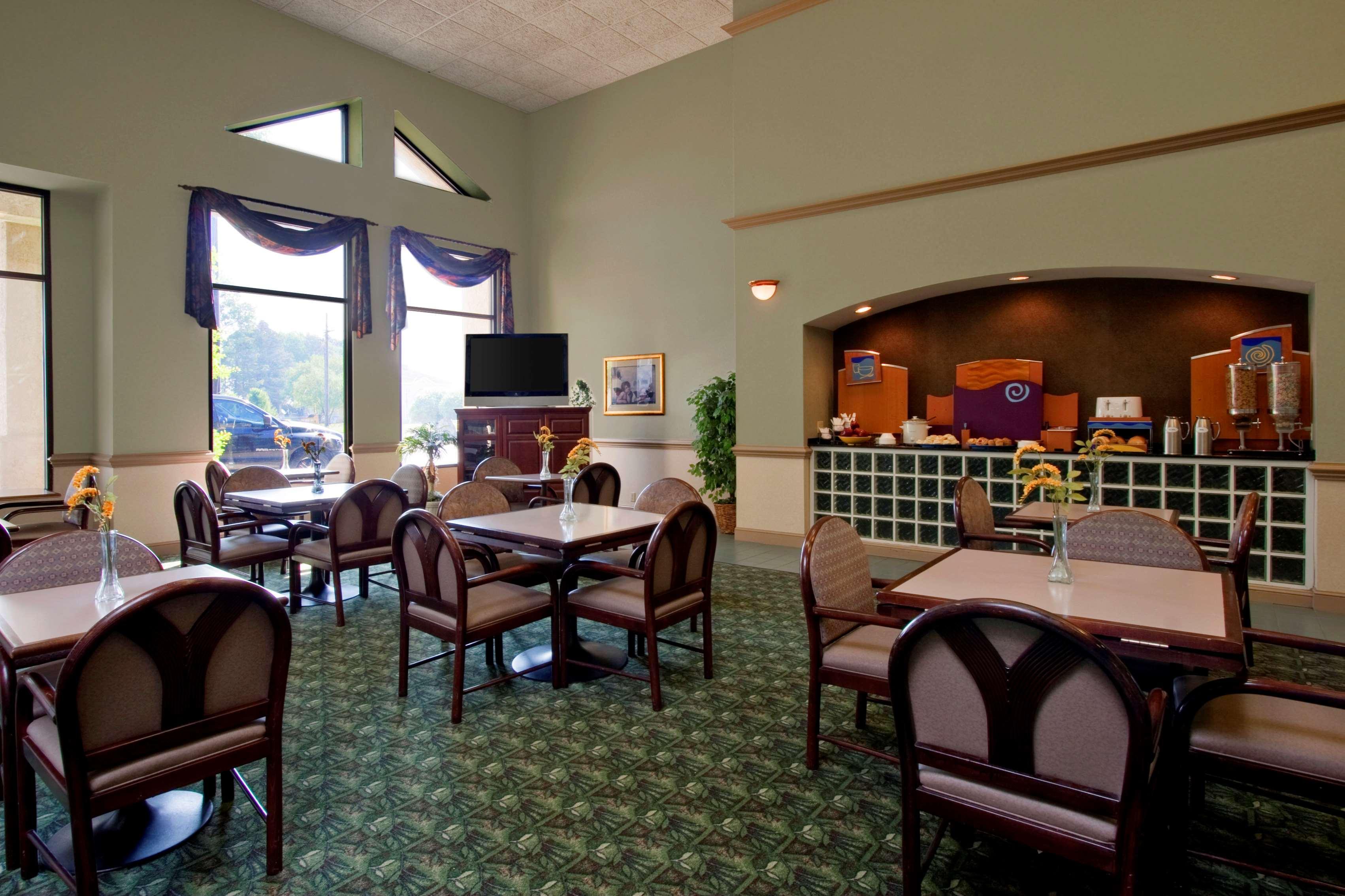 Americas Best Value Inn - Tunica Resort Robinsonville Restaurant photo